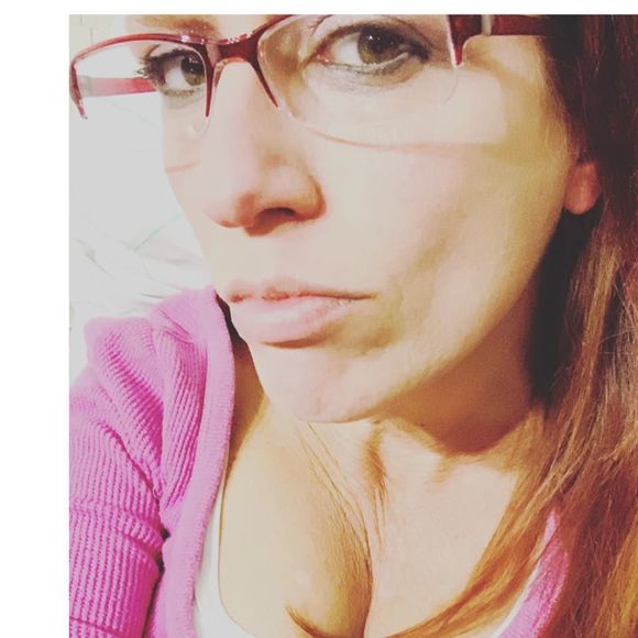 Meet your Posher, Lori - Picture 1 of 1